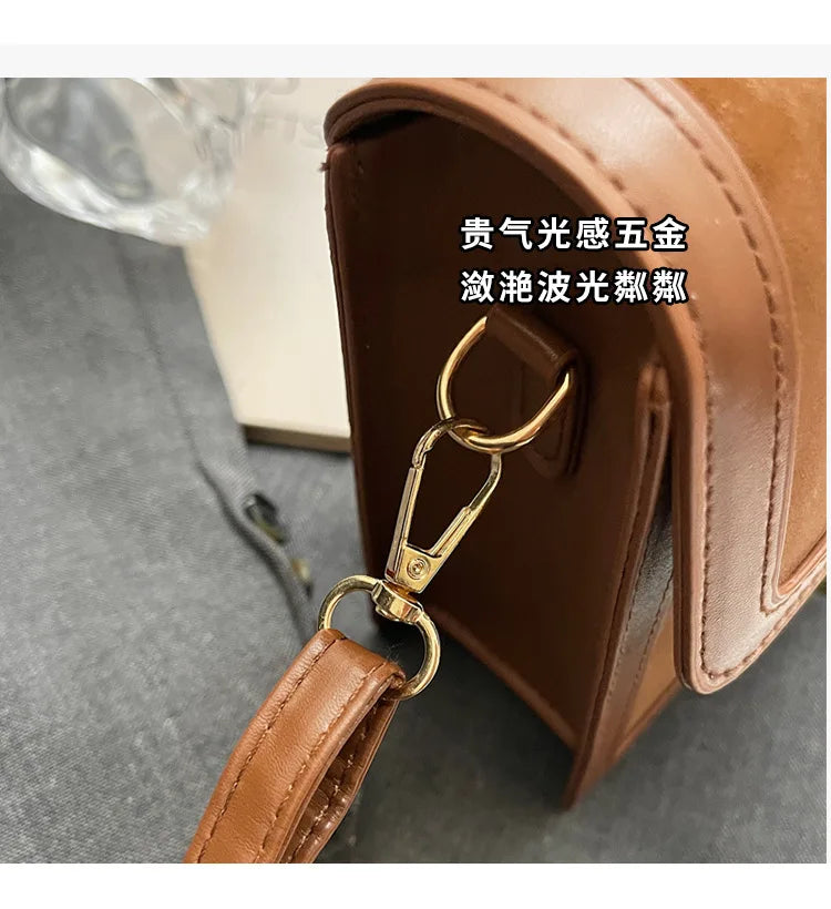 Cell Phone Crossbody Bag for Women Leopard Print PU Leather Purse with Charms Fashion Mini Shoulder Bag for Daily Shopping